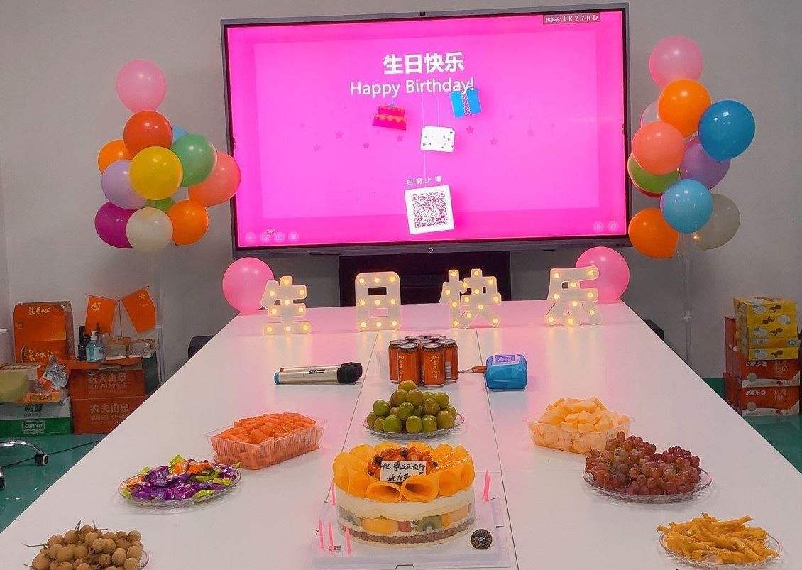 Гуманистическая забота о праздновании дня рождения сотрудников Pogo Pin